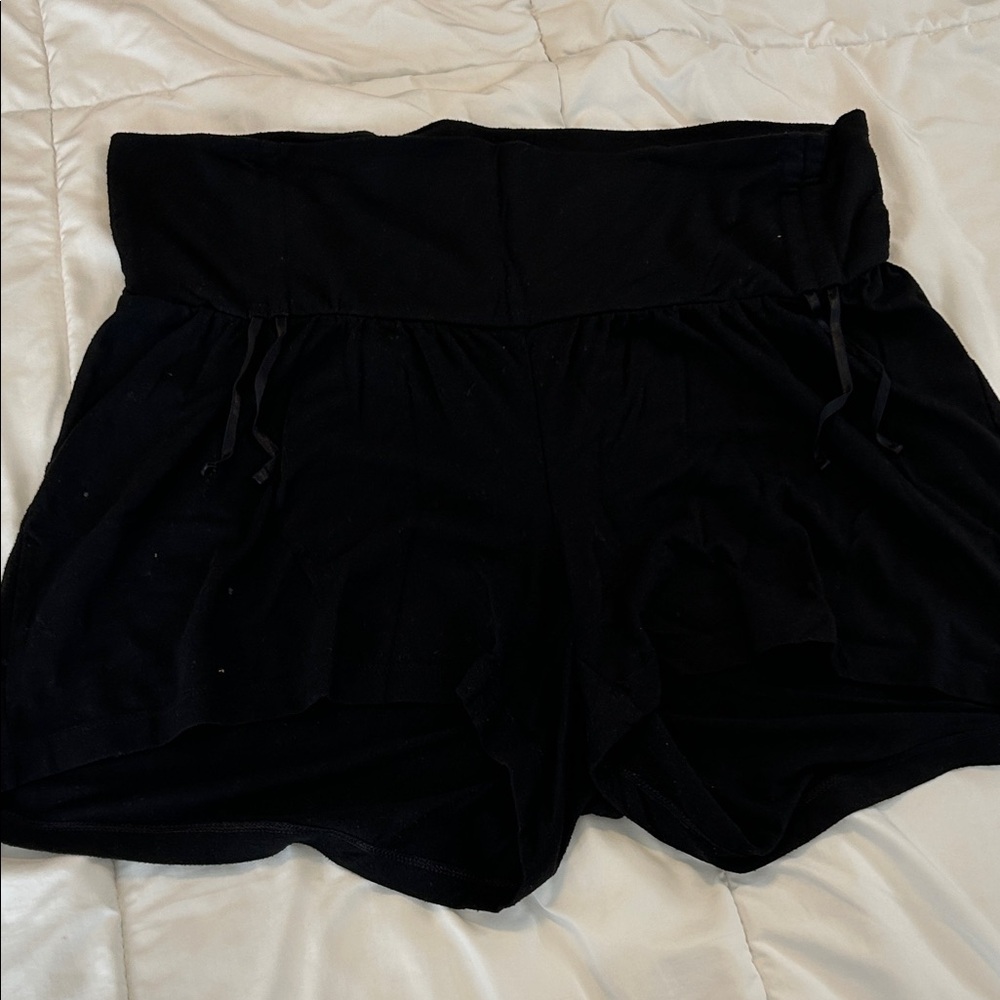 Old Navy Women's Maternity Black Shorts
